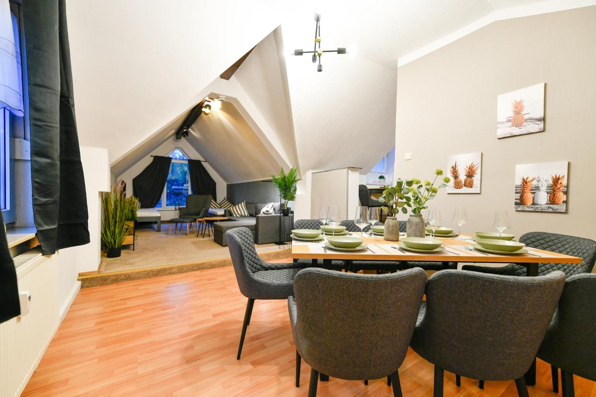 Grosses Spree Apartment, 3 Schlafzimmer Bis 10 Personen, 4X Kfz Parkplatz, Terrasse, Waschtrockner, Wlan, Netflix كوتبوس المظهر الخارجي الصورة